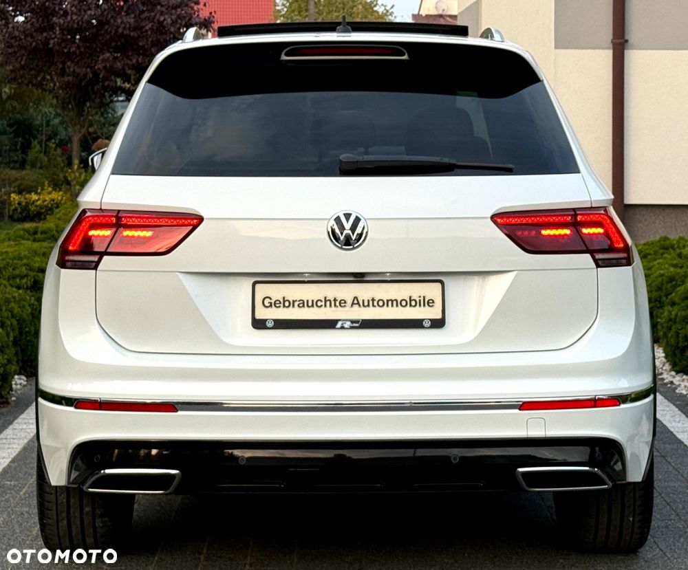 2017 Volkswagen Tiguan 2.0 TDI SCR 4Mot Highline DSG, photograph 3