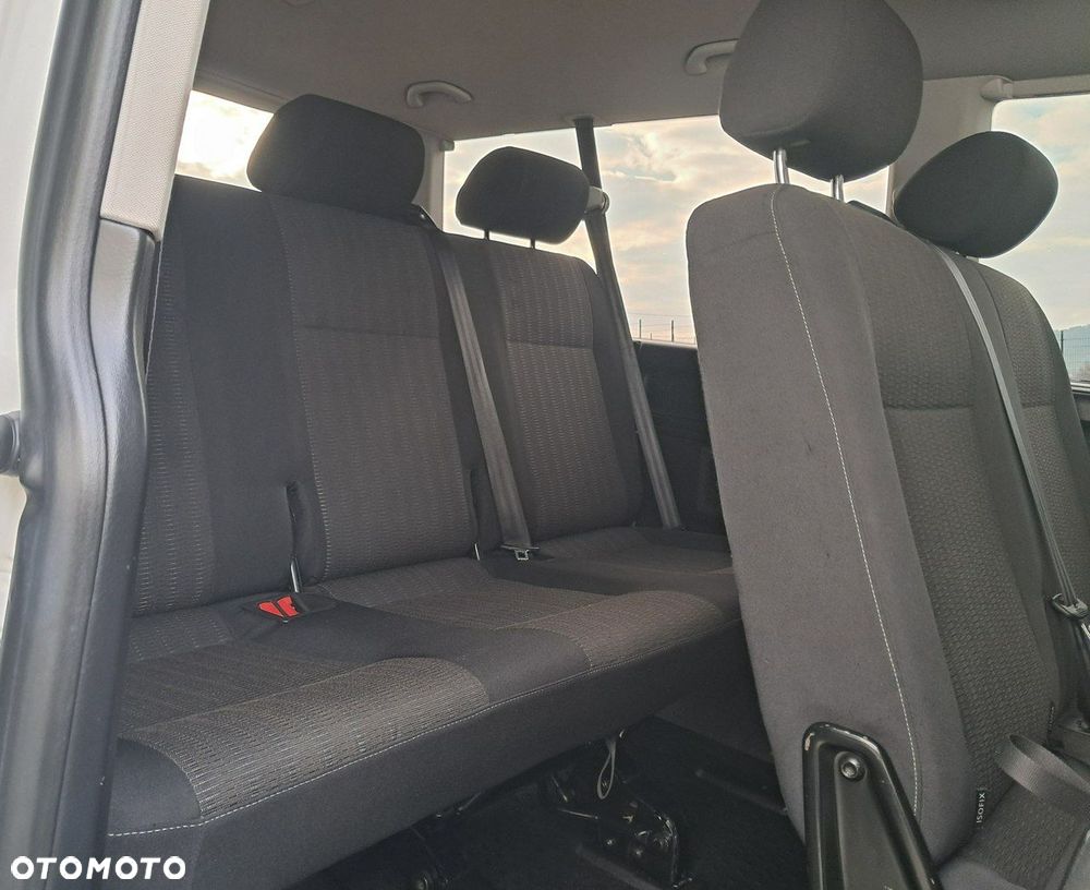 Volkswagen Caravelle 2.0 TDI L2 Comfortline 4Motion - 13