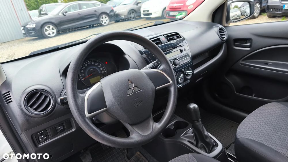 Mitsubishi Space Star - 16