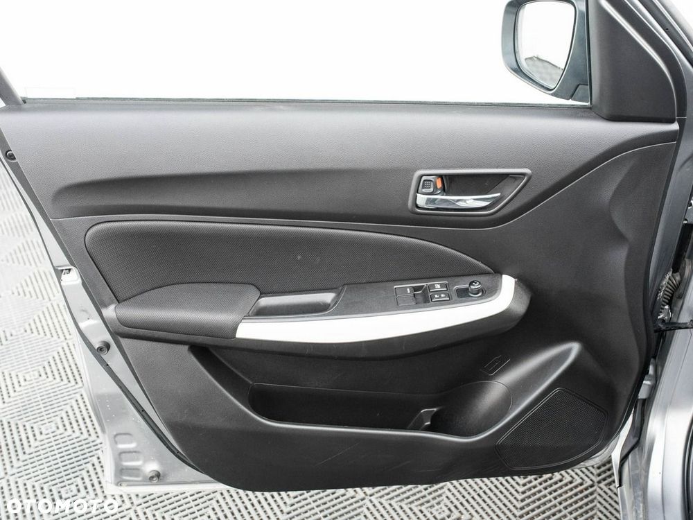 Suzuki Swift - 11