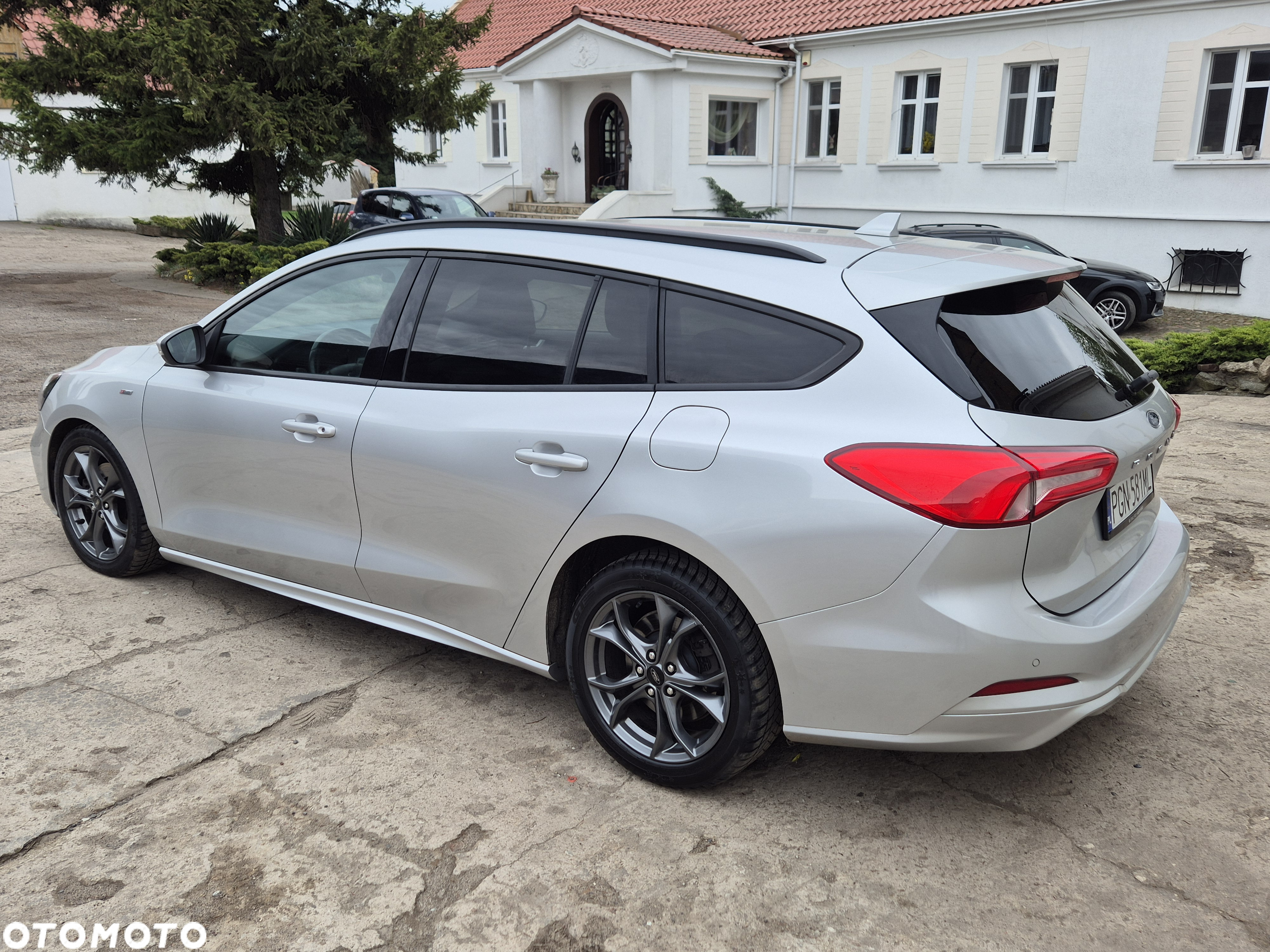 Ford Focus Turnier 1.5 TDCi DPF Start-Stopp-System ST-Line - 20