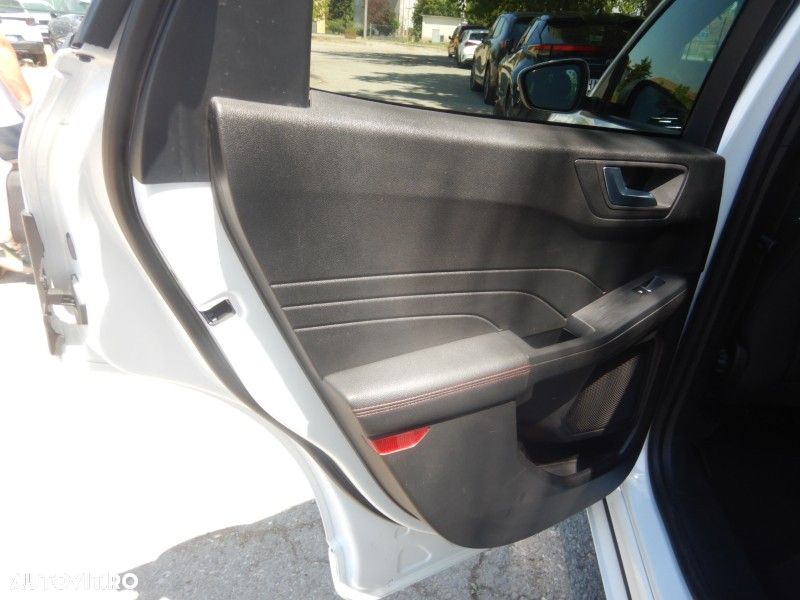 Ford Kuga 1.5 EcoBlue A8 FWD ST Line X - 26
