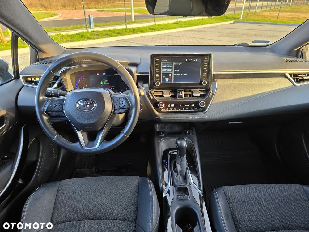 Toyota Corolla 2.0 Hybrid Comfort - 31