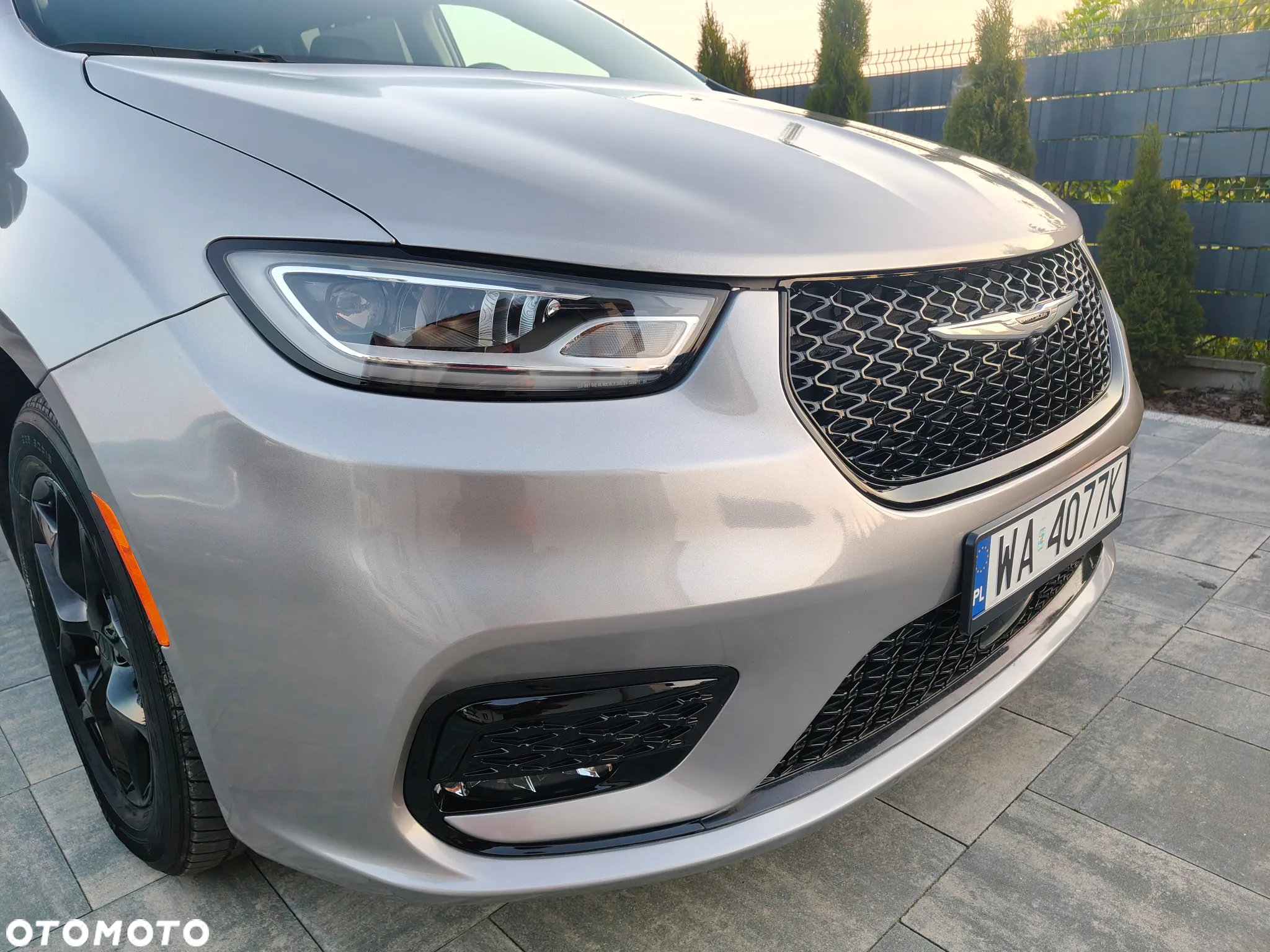 Chrysler Pacifica - 38