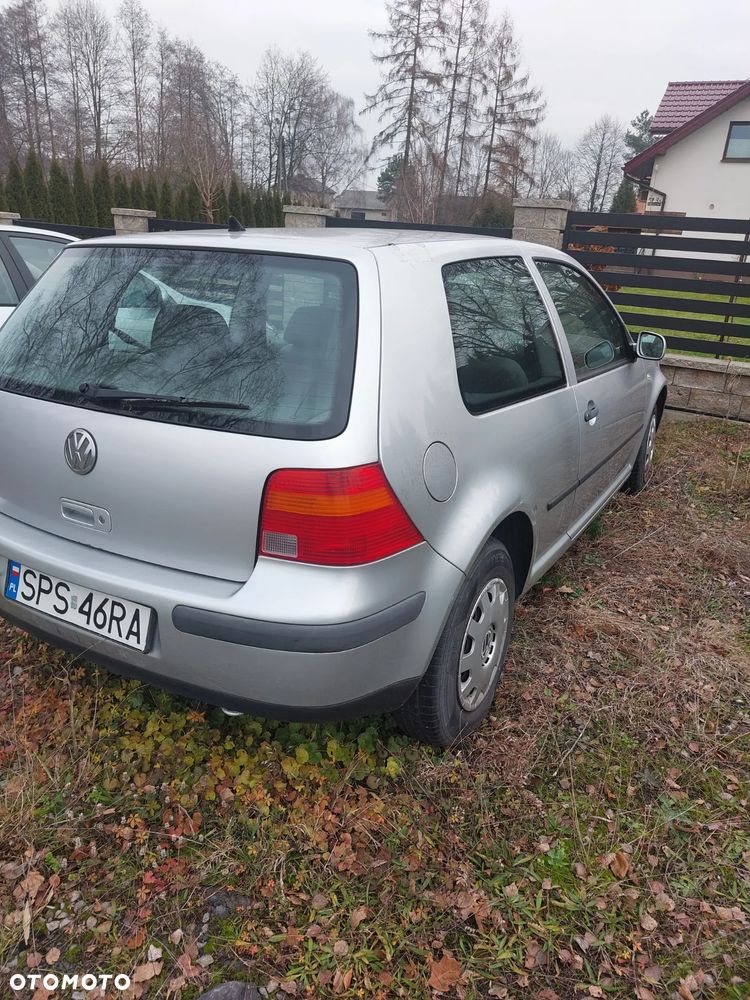 Volkswagen Golf 1.4 Comfortline - 4