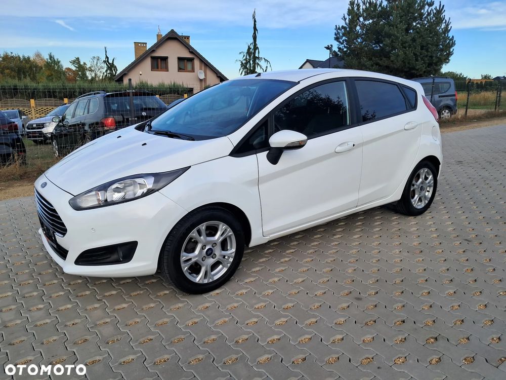 Ford Fiesta 1.6 TDCi DPF Titanium - 4