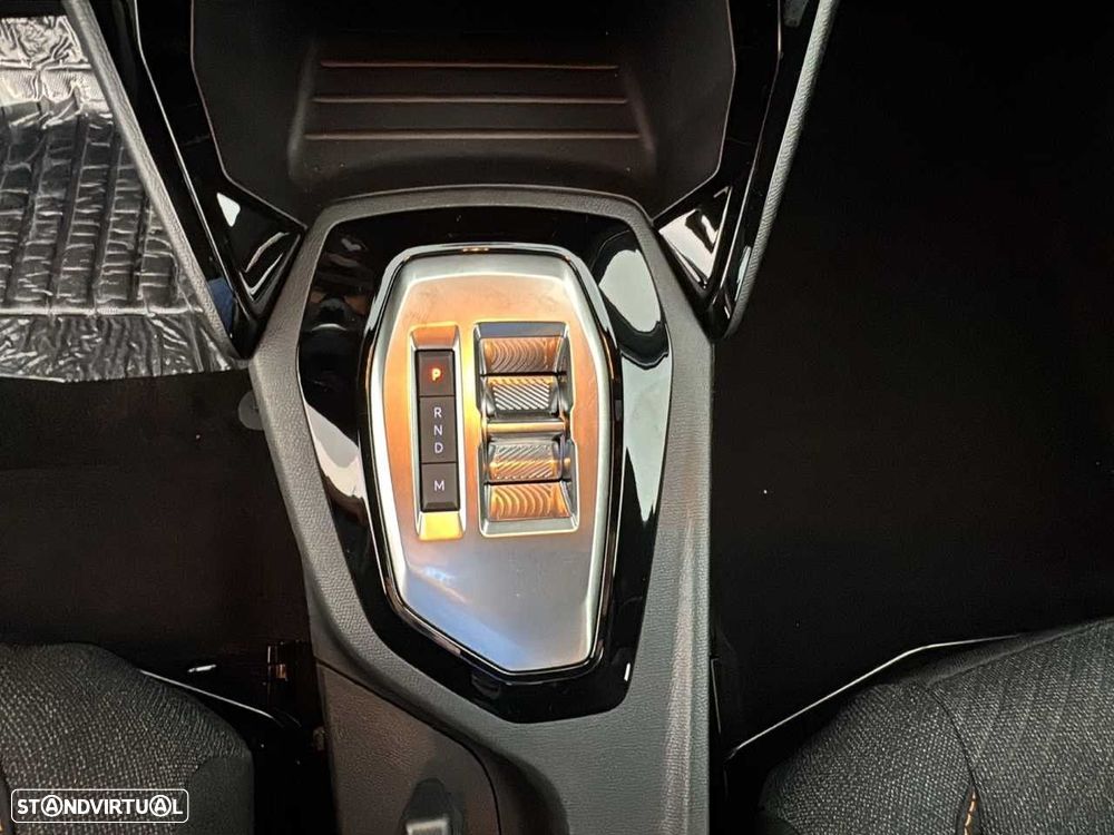 Peugeot 2008 1.2 Hybrid Style e-DCS6 - 16