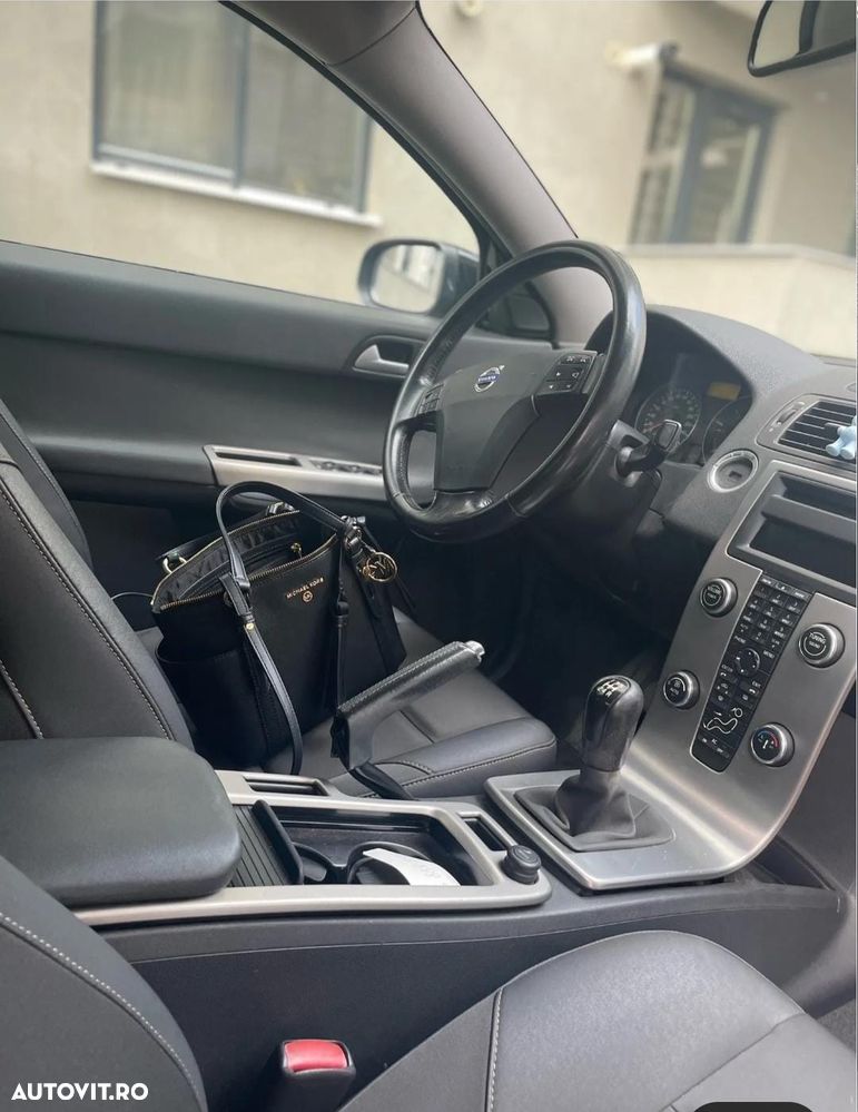 Volvo S40 DPF DRIVe Momentum - 5