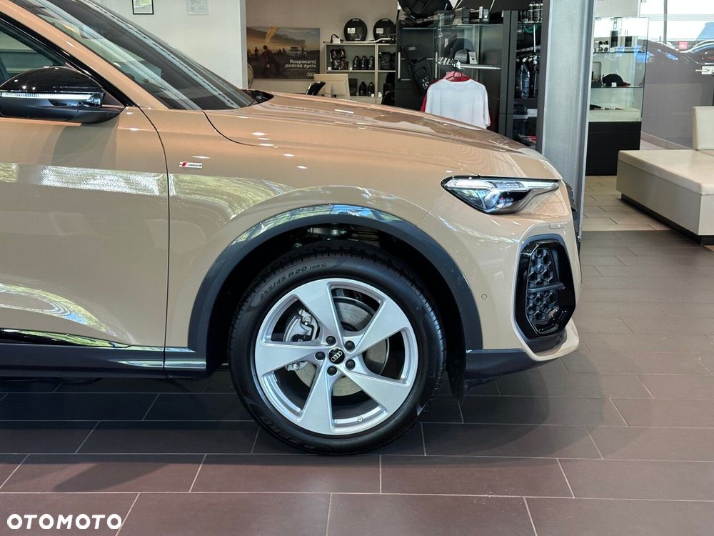 Audi Q5 Sportback - 3