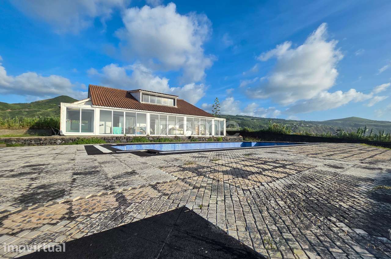 Moradia T3 + Casa de Apoio T2, com Vista Mar e Piscina nos Mosteiros - Grande imagem: 4/37