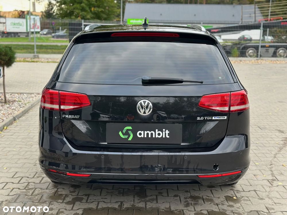 Volkswagen Passat - 8