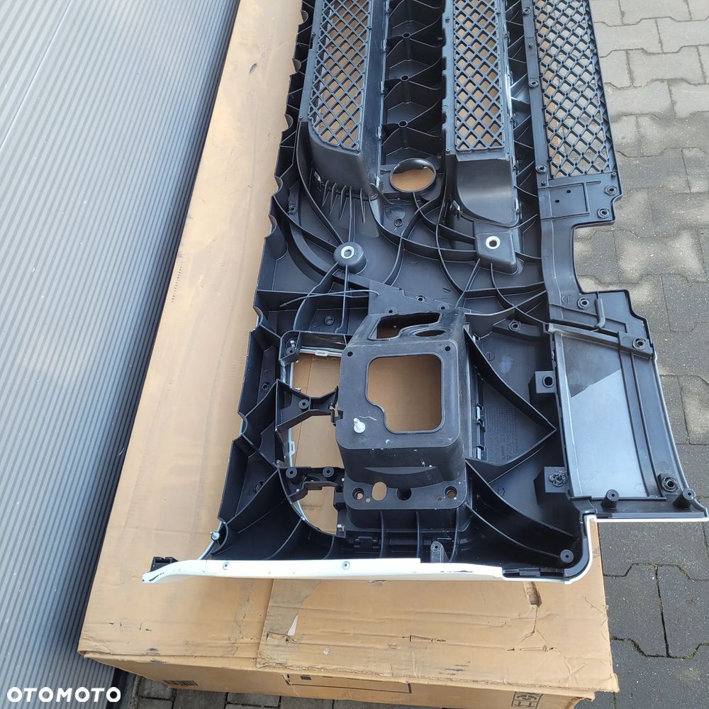 ZDERZAK IVECO STRALIS NOWY ORYGINAŁ 5801977402 BIAŁY CHWALIM116 - 7