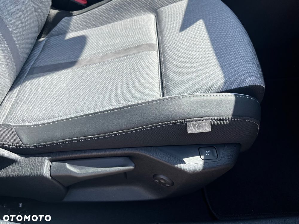 Opel Astra 1.5 D Automatik Edition - 25