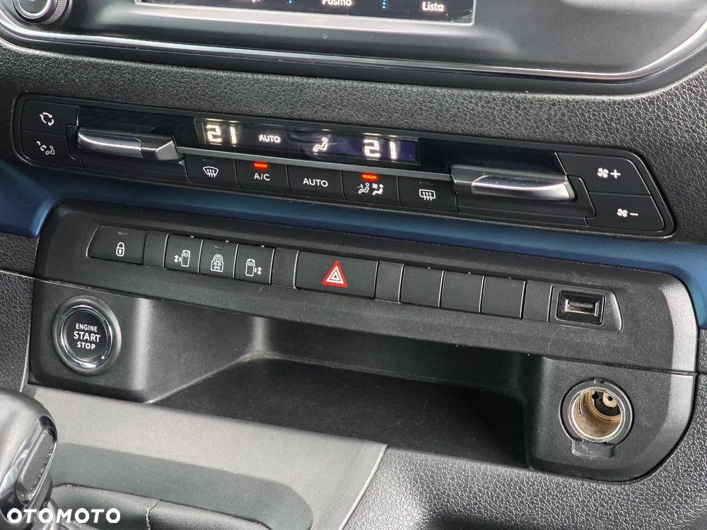 Peugeot Traveller L2 2.0 Allure - 36