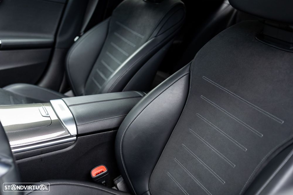 Mercedes-Benz C 300 e AMG Line - 40