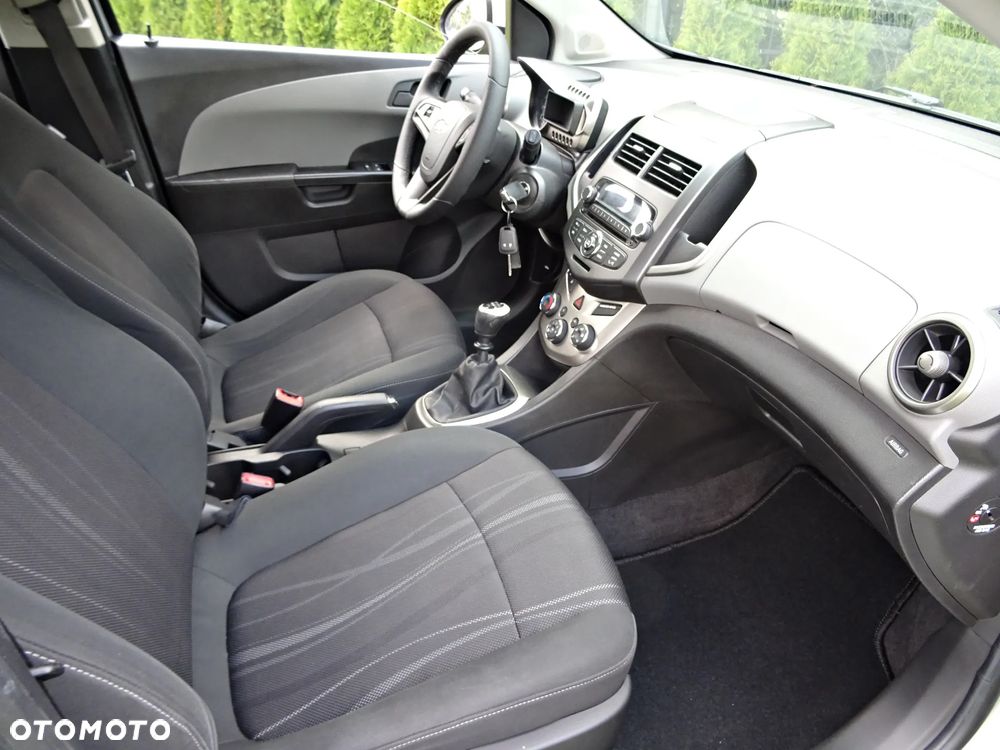 Chevrolet Aveo - 26