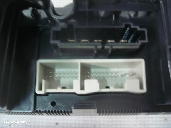 Comando Climatização Volkswagen Passat (3C2) - 2