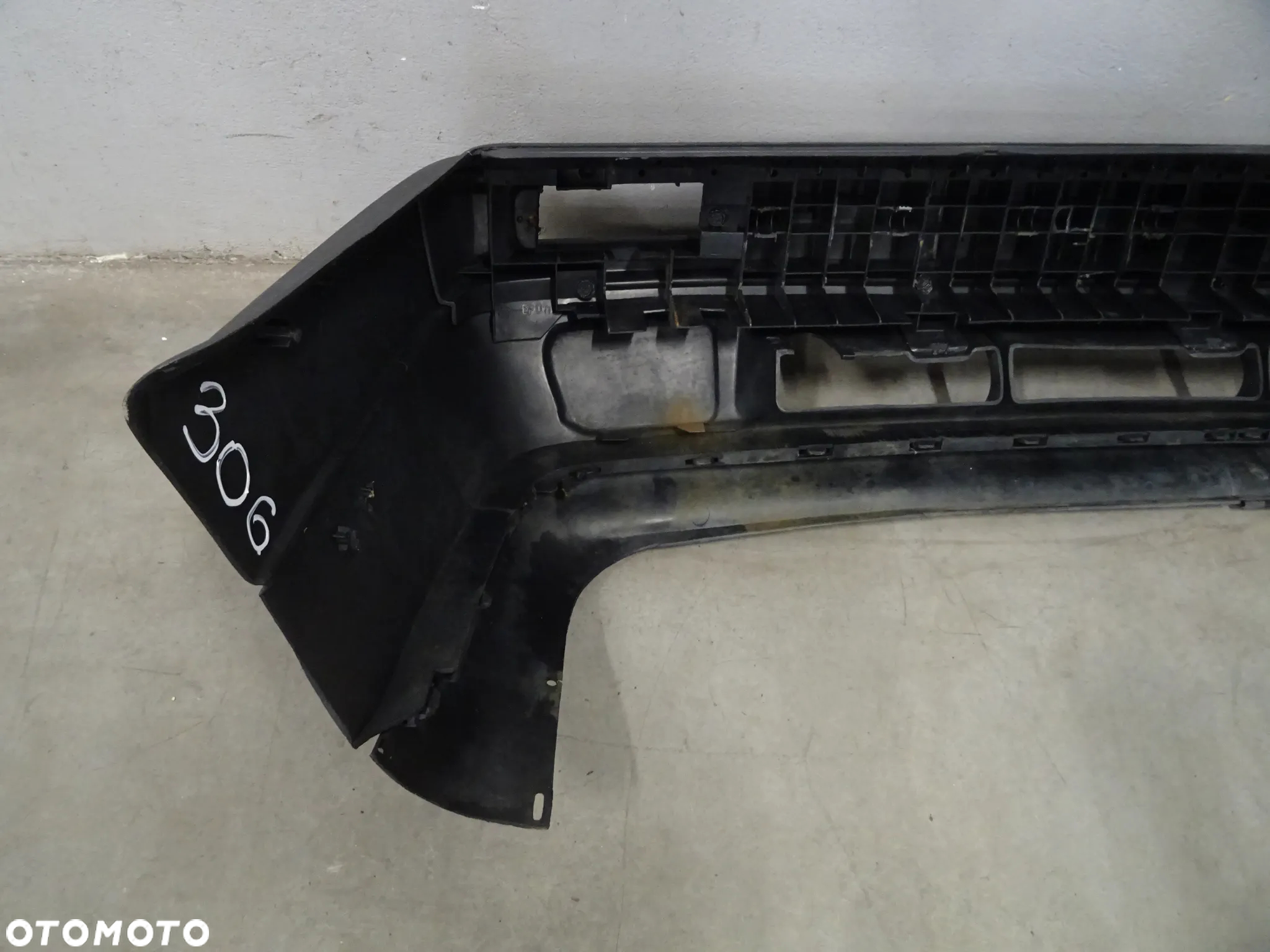 ZDERZAK PRZÓD PRZEDNI VW GOLF II NR306 - 12