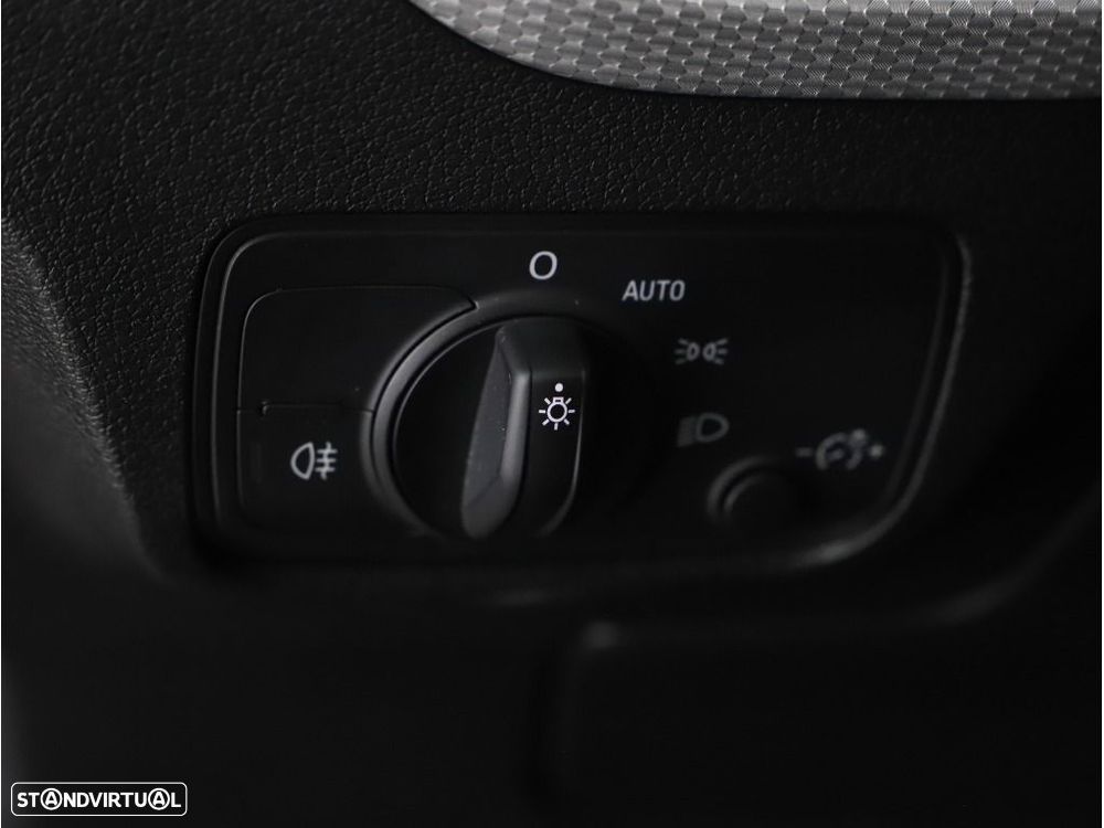 Audi Q2 30 TFSI Advanced - 33