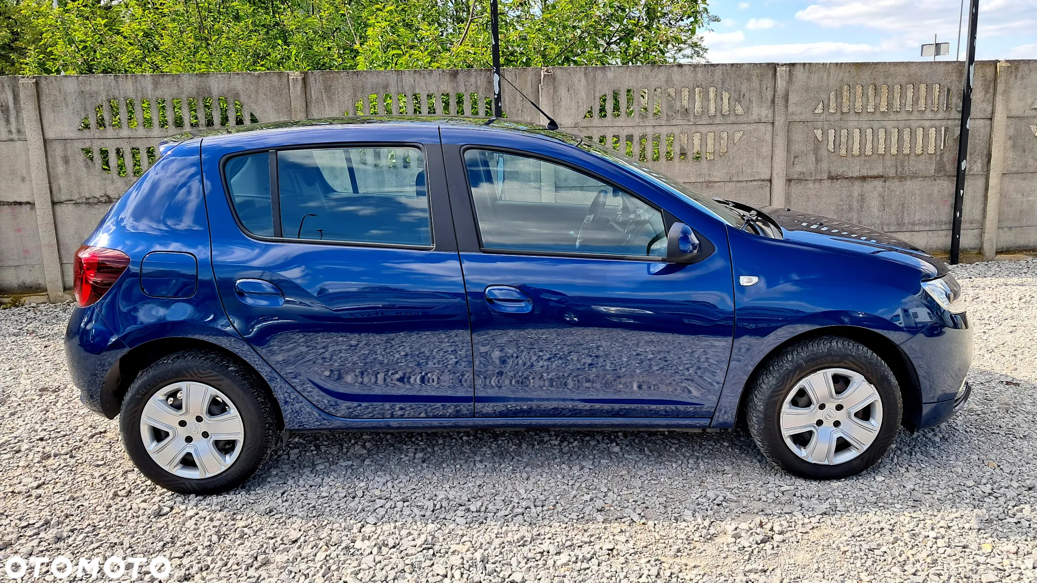 Dacia Sandero SCe 75 Essential - 9