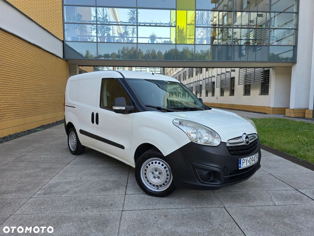 Opel COMBO - 1