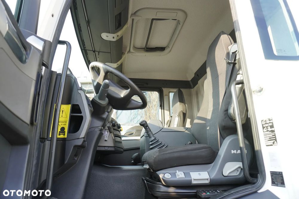 MAN TGS 26.360 E6 / Zabudowa WUKO Rivard 18 m3 / 180 tys. km / oś skrętna - 21