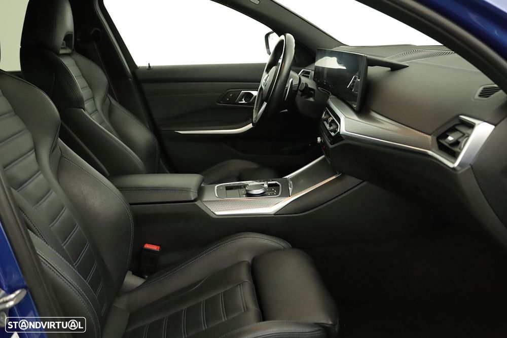 BMW 330 e Touring Pack M Auto - 19