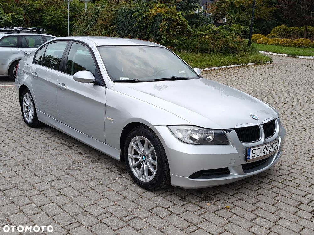 BMW Seria 3 318d - 11