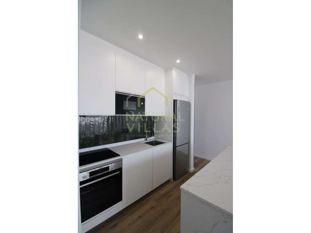 Apartamento T1 Totalmente Renovado perto da Praia, Quarteira. - Grande imagem: 2/12