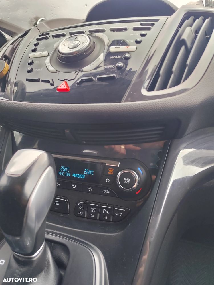 Ford Kuga 2.0 TDCi 4x4 Aut. SYNC - 12