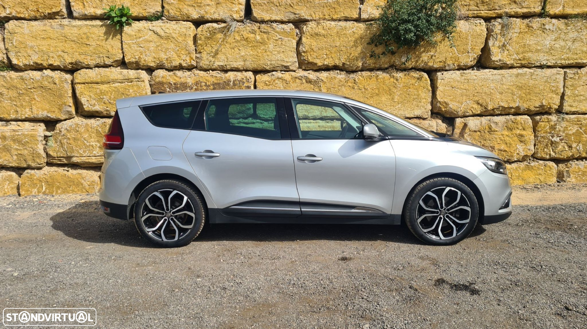 Renault Grand Scénic - 4