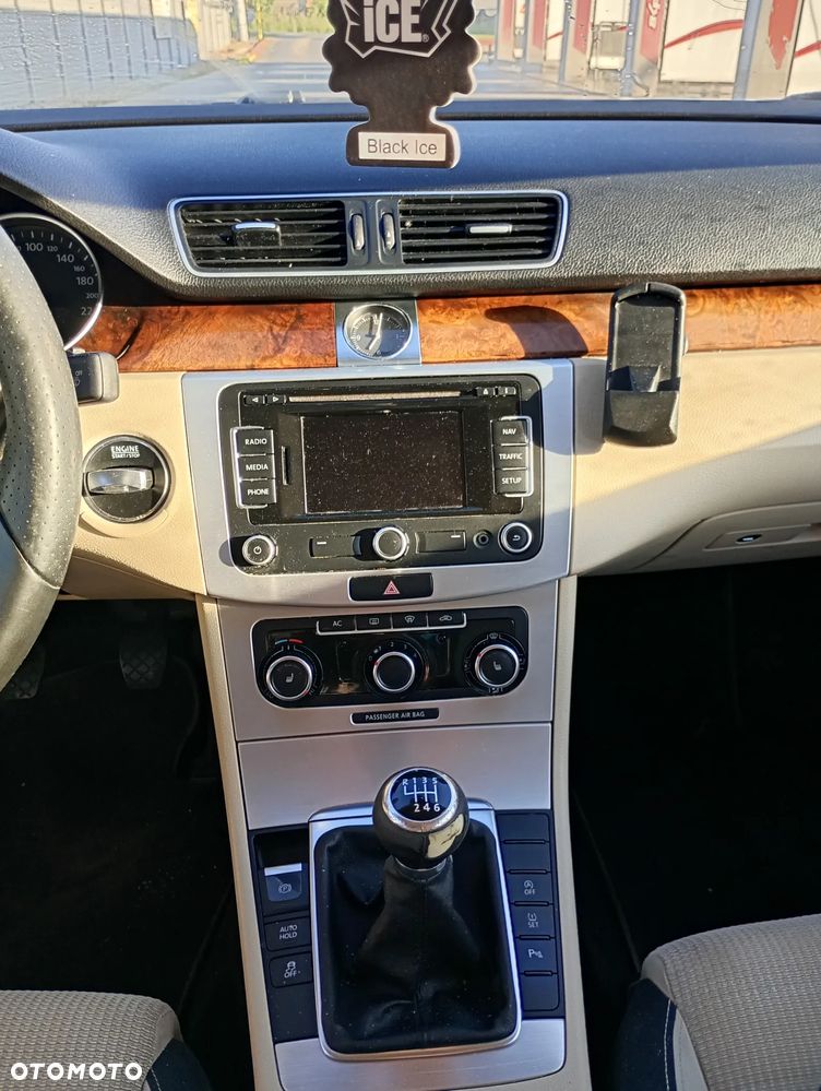 Volkswagen Passat CC 2.0 TDI DPF BMT - 15