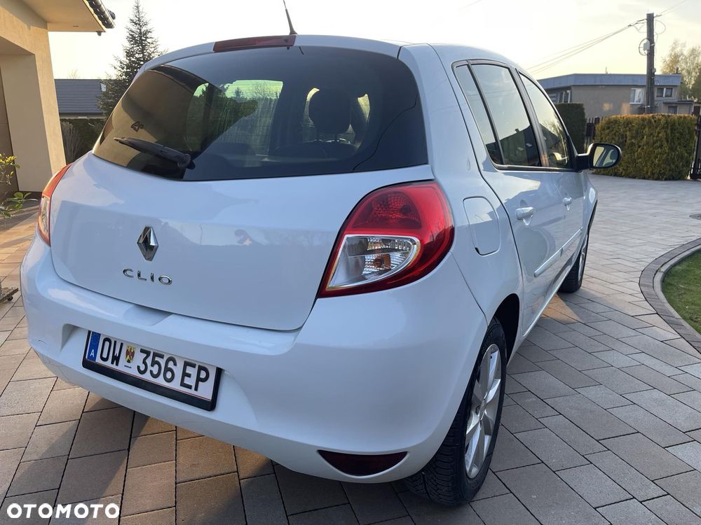 Renault Clio 1.2 16V 75 Expression - 3