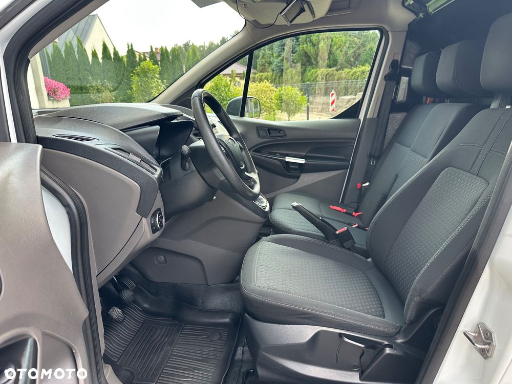 Ford Connect - 30