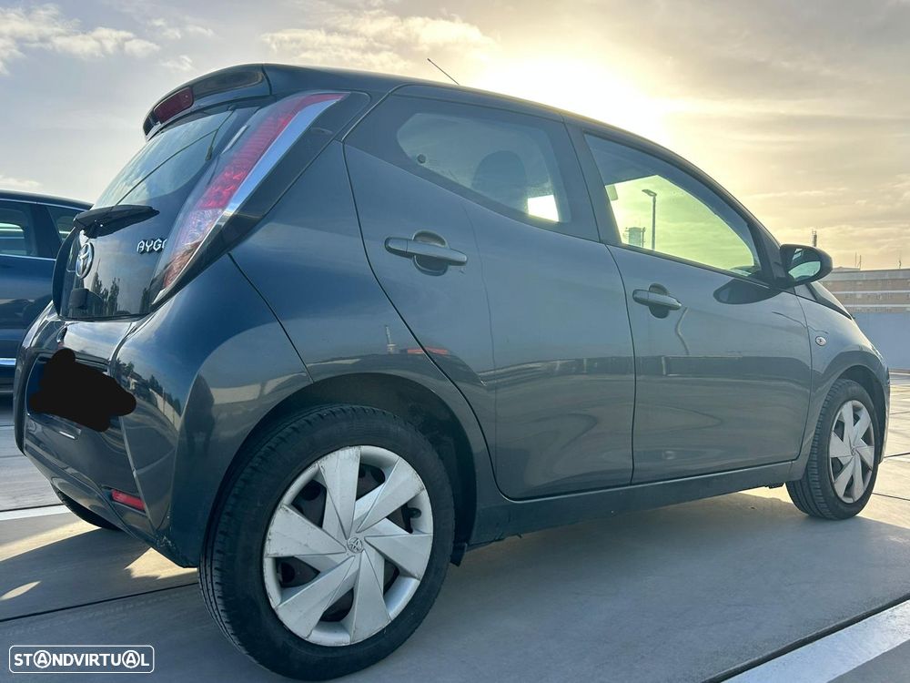 Toyota Aygo 1.0 - 7