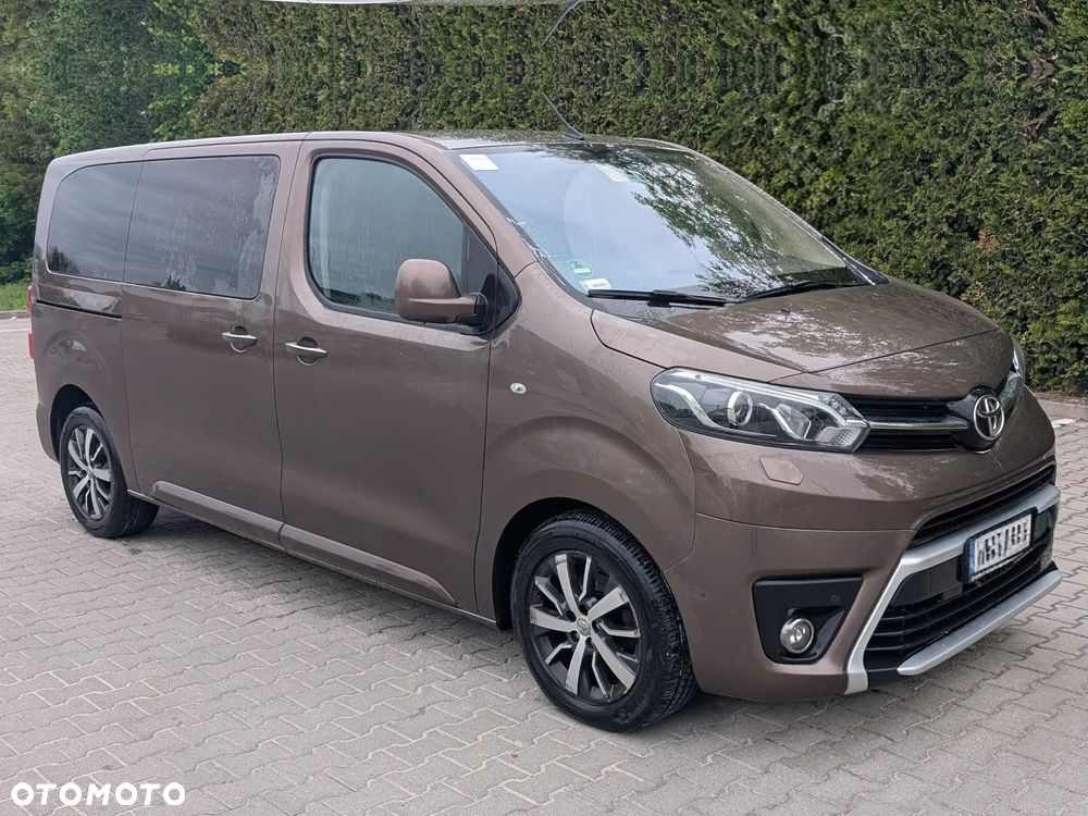 Toyota Proace Verso 2.0 D4-D Medium Family - 9