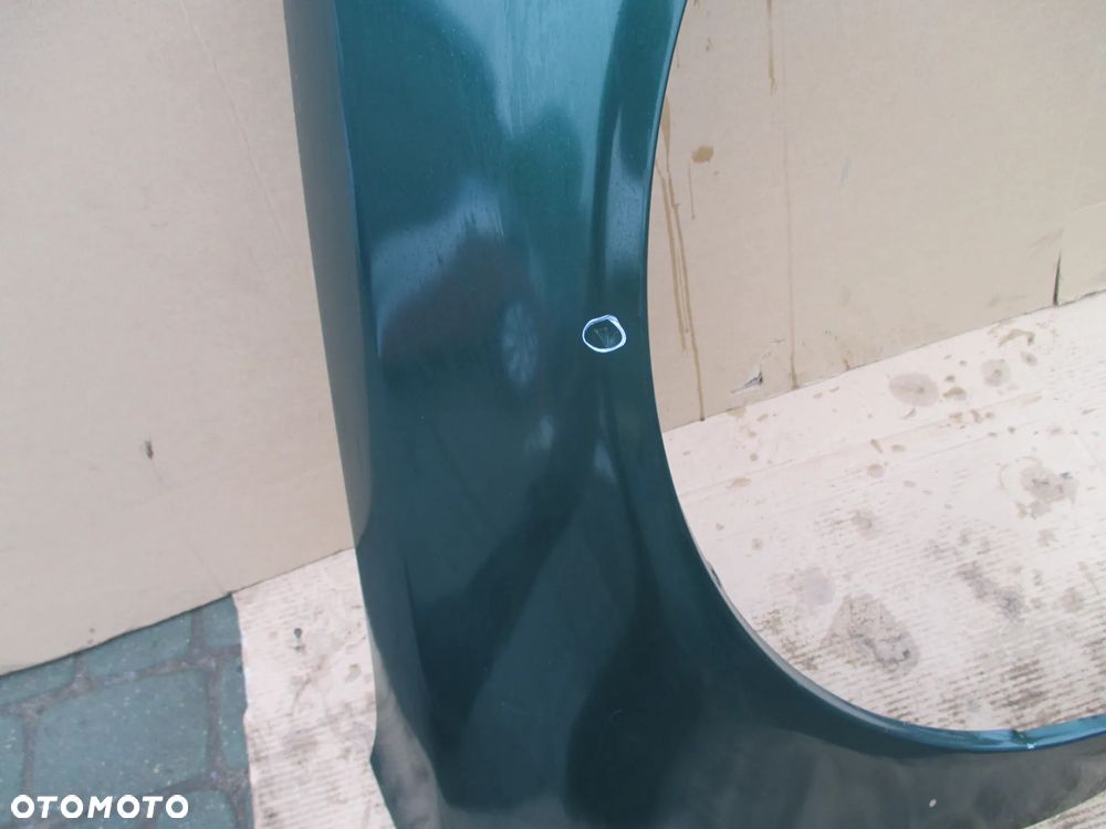 Błotnik prawy audi A4 B5 LC6P - 3