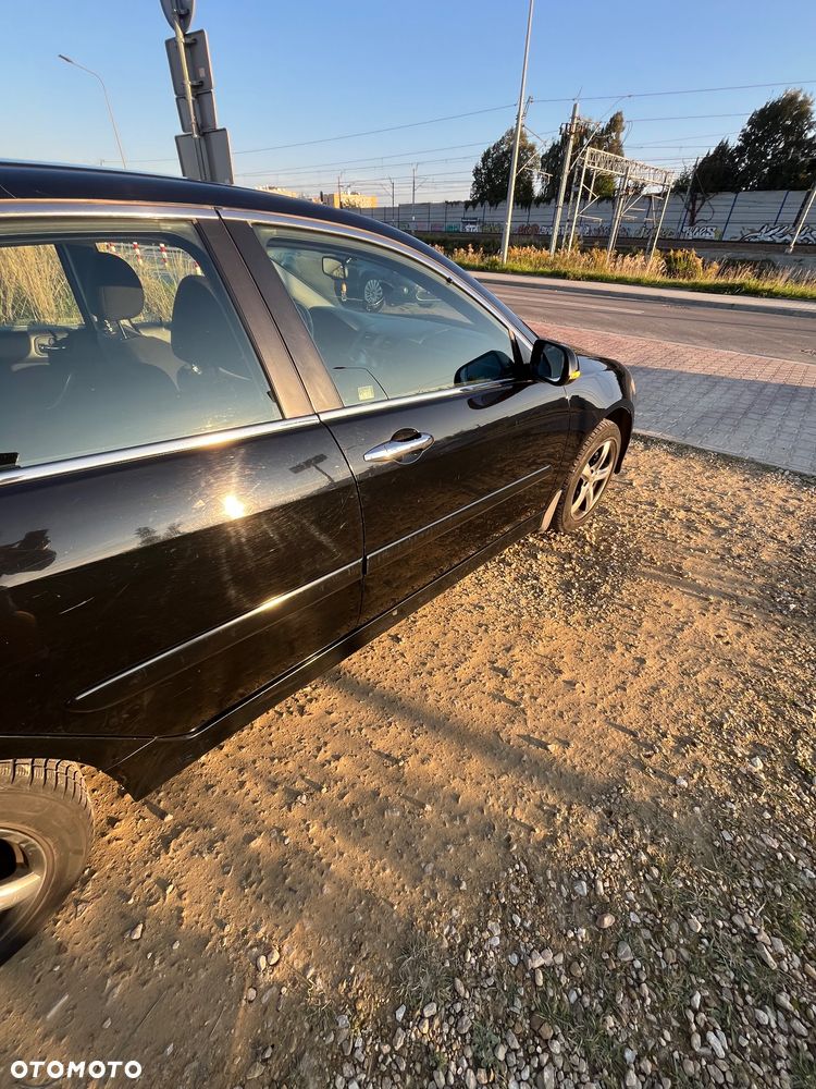 Honda Accord 2.0 Executive - 17