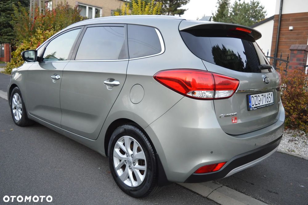 Kia Carens 1.7 CRDi L - 7