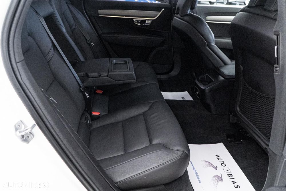 Volvo S90 D4 Geartronic Momentum Pro - 9