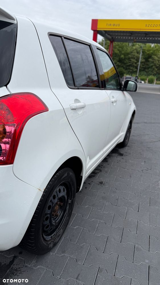 Suzuki Swift 1.5 Comfort - 2