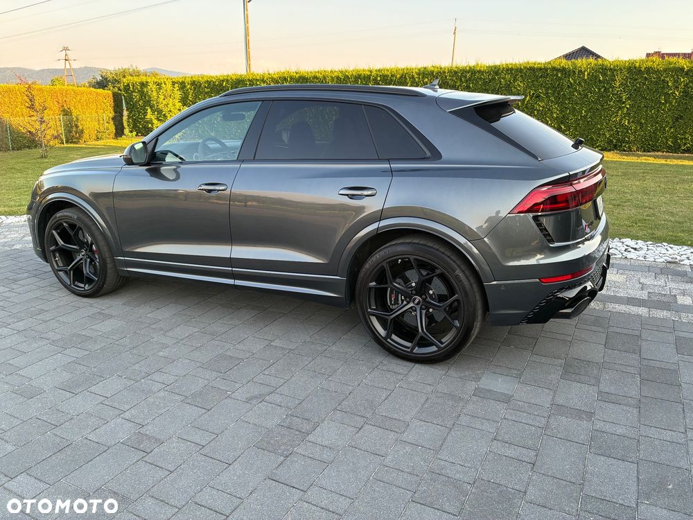 Audi RS Q8 - 5