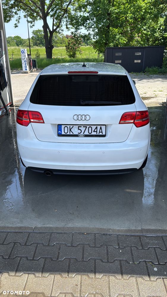 Audi A3 Sportback 2.0 TDI DPF Ambiente - 6