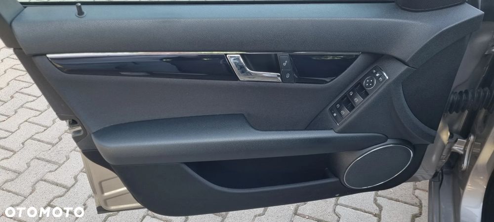 Mercedes-Benz Klasa C - 20
