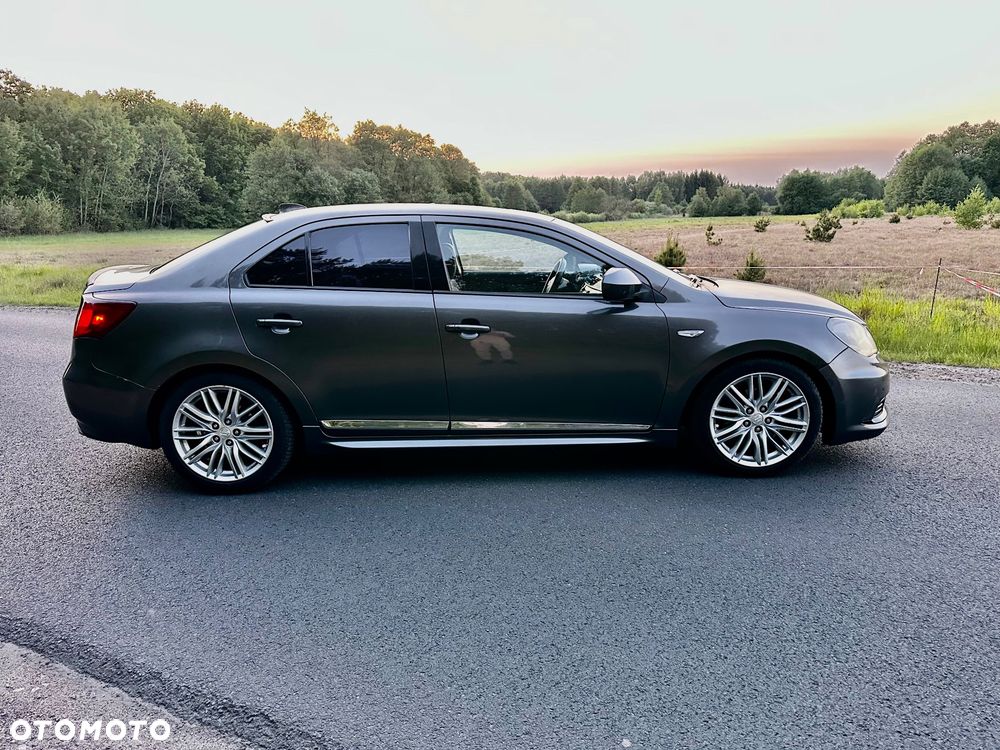 Suzuki Kizashi 2.4 Sport 4WD CVT - 7