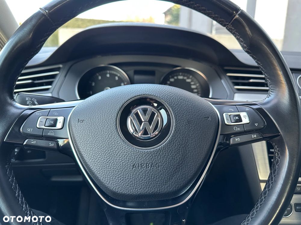 Volkswagen Passat 1.4 TSI BMT Comfortline - 12