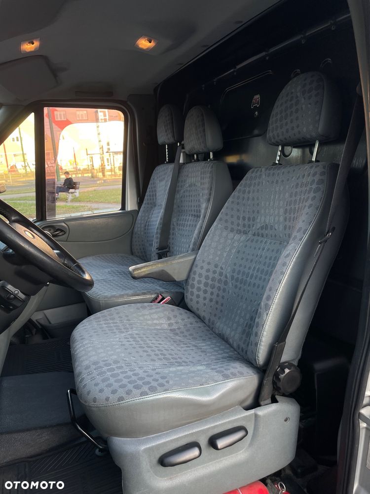 Ford Transit - 8