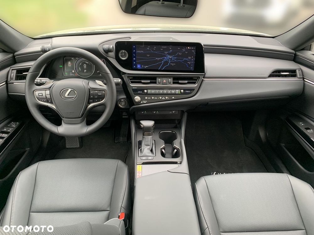 Lexus ES 300h Business Edition - 3