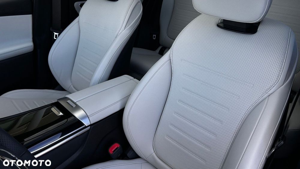Mercedes-Benz GLC 220 d mHEV 4-Matic AMG Line - 13