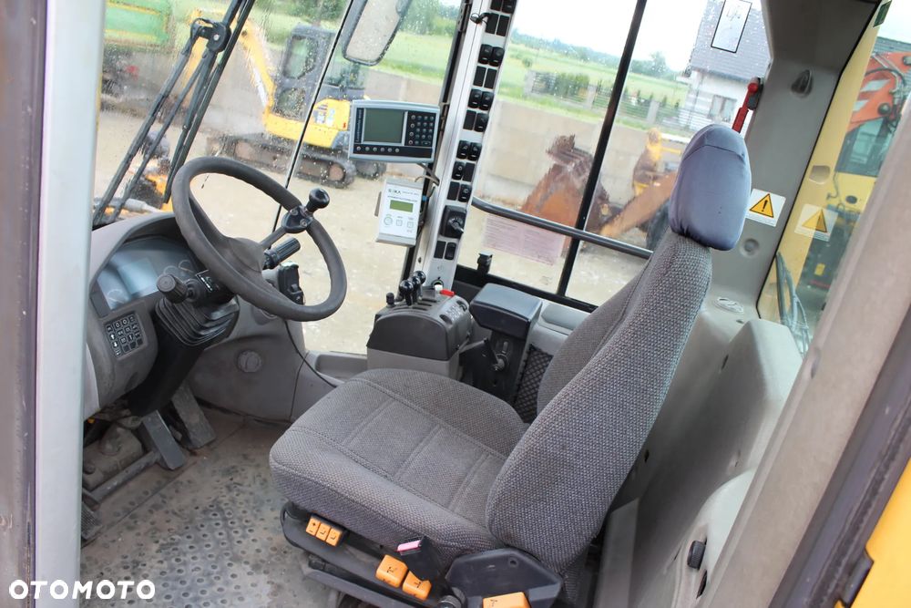 Volvo ŁADOWARKA VOLVO L110 F z Niemiec - 19